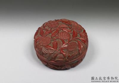 图片[2]-Carved red lacquer round box with lichee decor, Qing dynasty (1644-1911)-China Archive